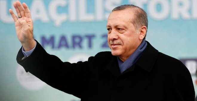 Erdogan se cuela en los teléfonos turcos para dar un mensaje antigolpista