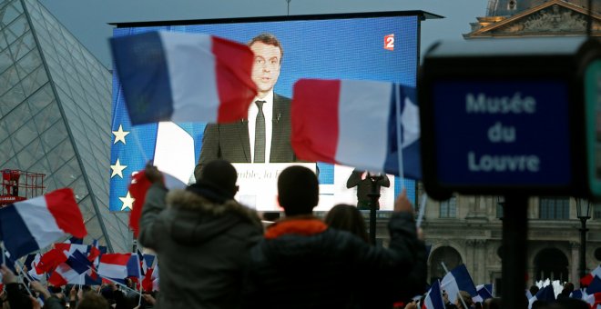 La victoria de Macron y otras cuatro noticias que no debes perderte este lunes 8 de mayo