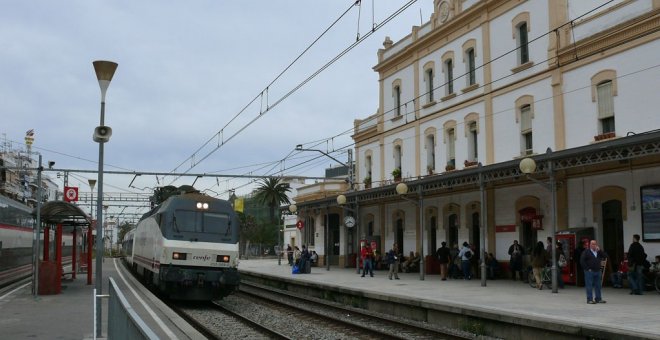 Condenado un menor a cuatro años por arrojar al tren a un joven por ser gay