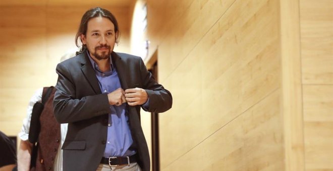 Iglesias defiende su moción y acusa al PP de "intimidar" y "comprar" a otras fuerzas