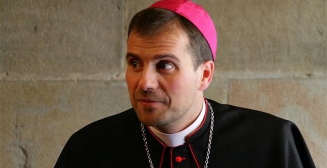 Alud de críticas para el obispo de Solsona por vincular la homosexualidad con la falta de una figura paterna