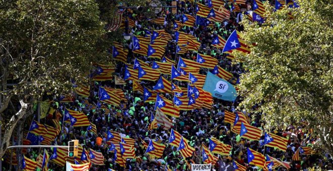 Una Diada multitudinària per reivindicar democràcia