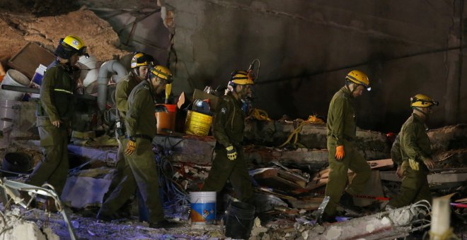 Aumenta a 319 la cifra de muertos a causa del terremoto en México