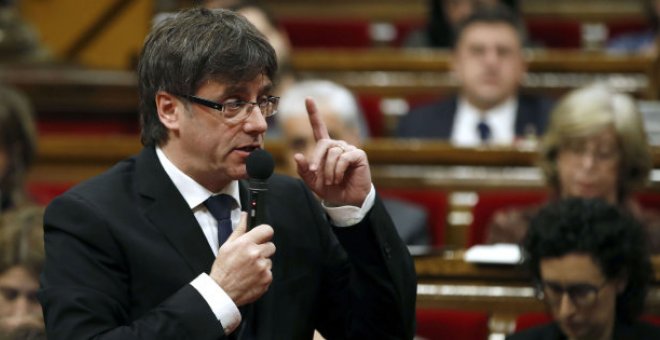 El 'pinchazo' de Puigdemont y otras cuatro noticias que no debes perderte este viernes, 1 de diciembre de 2017