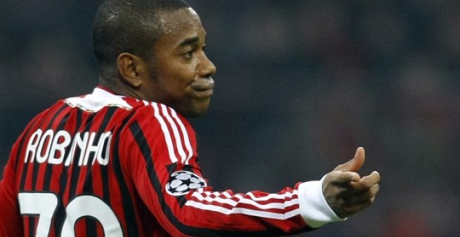 El futbolista Robinho, condenado a nueve años de prisión por una violación grupal