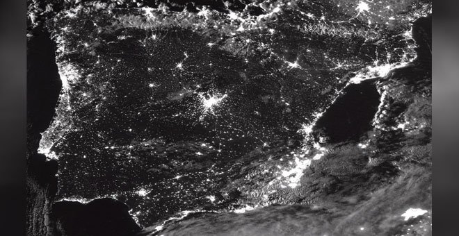 España, un país que derrocha luz hacia el espacio