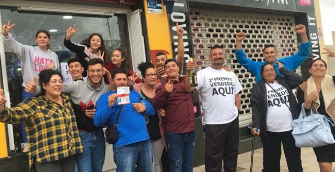 Una familia de Alicante gana 750.000 euros de 'El Niño' tras llevarse también un quinto en el Sorteo de Navidad