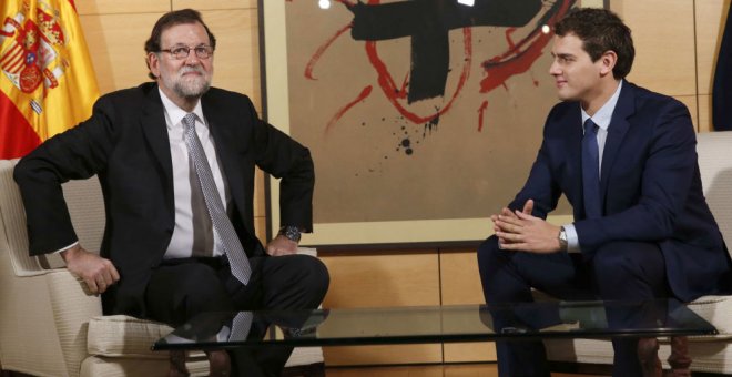 Una nueva encuesta coloca al PP como tercera fuerza y confirma la pujanza de C's