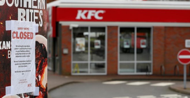 La cadena KFC cierra 700 restaurantes en Reino Unido por falta de pollo
