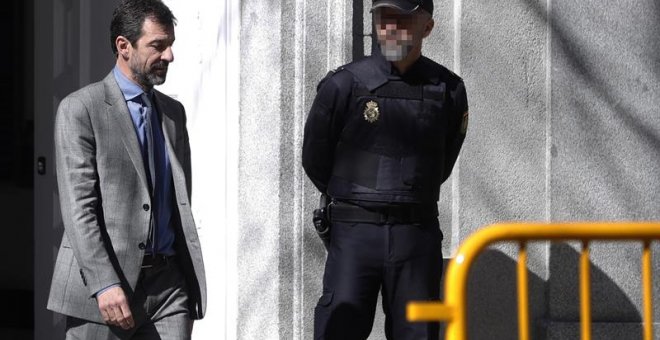 El juez que investiga a los Mossos por el 1-o ve indicios para que Lamela impute a la actual cúpula policial