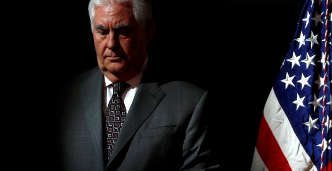 Trump cesa al secretario de Estado Tillerson y nombra a una mujer al frente de la CIA