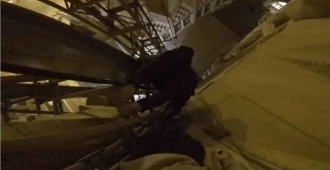 Investigan a unos 'youtubers' por escalar la Sagrada Familia burlando su seguridad