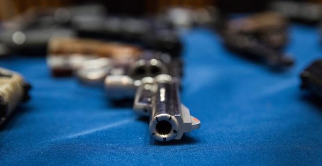Un niño de 9 años mata a su hermana con una pistola tras pelearse por un videojuego en Misisipi