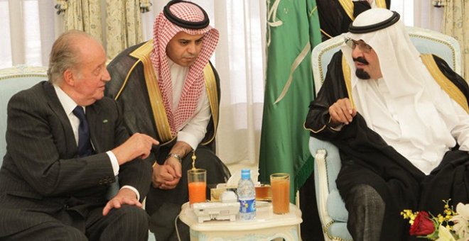 El rey Juan Carlos I llega a Arabia Saudí para una visita privada