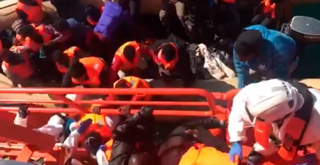 Rescatadas 169 personas a bordo de cinco pateras en las costas andaluzas