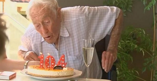 Un científico de 104 años viaja de Australia a Suiza para una eutanasia voluntaria