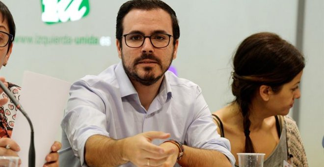 IU apuesta por cerrar un acuerdo con Podemos antes de pactar con Errejón, pero recuerda que la fórmula es "Unidas"