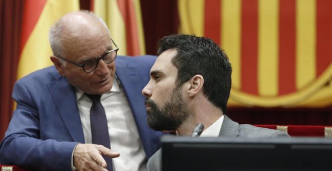 El Parlament veta en su diario oficial los pasajes sobre la monarquía en las resoluciones de JxCat, ERC y CUP