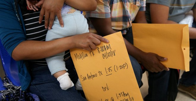 Así es el sonido del horror en EEUU: los lloros de los niños separados de sus padres mientras un agente fronterizo se burla