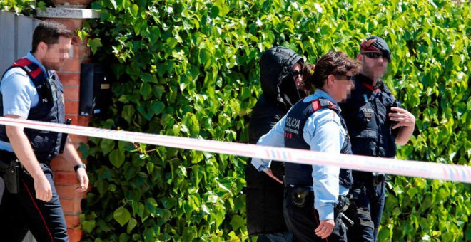 Archivada la causa contra dos agentes de la Guardia Urbana por la muerte de un mantero en Montjuïc