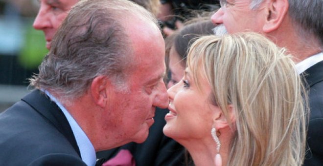 Izquierda Unida y el PCE estudian ampliar la querella contra el rey Juan Carlos por la relación del CNI y Corinna