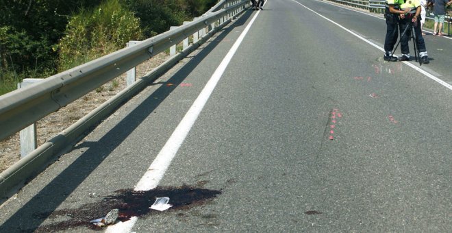 En libertad con cargos el conductor que arrolló mortalmente a dos ciclistas