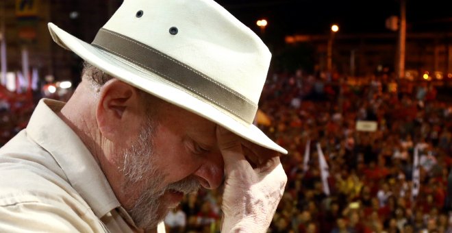 Lula califica al Gobierno de Bolsonaro de "banda de locos"