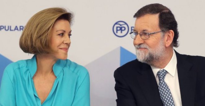 Afines a Cospedal critican que el PP la haya dejado "sola", sin salir a defenderla