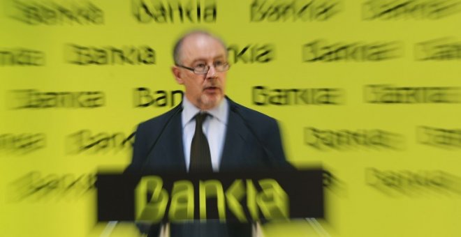El juez manda a Rato al banquillo por presuntas comisiones en la publicidad de Bankia