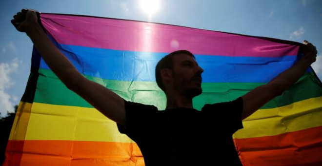 Insultos, agresiones o 'bromas': así se manifiesta la LGTBifobia en el trabajo