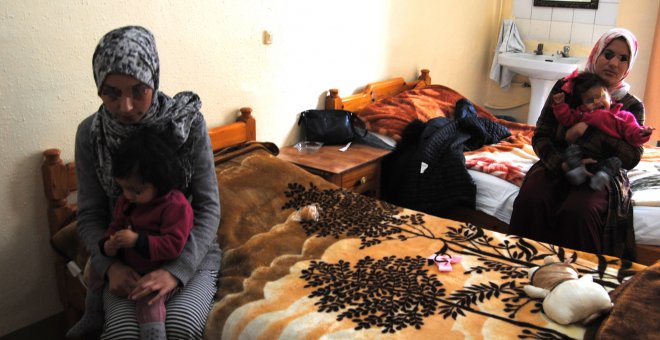 Del hospital de Melilla a los calabozos: las peores horas de dos madres marroquíes y sus hijas con enfermedades crónicas