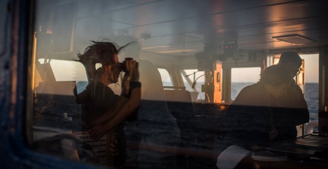El Sea Watch sigue sin respuesta sobre dónde desembarcar a sus 47 migrantes