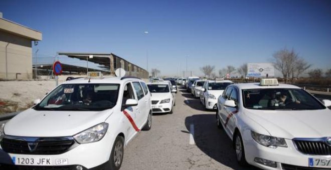 Los taxistas de Madrid, opuestos al reglamento que "liberaliza un servicio público"