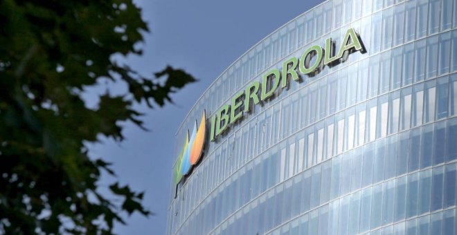 El juez imputa al responsable de seguridad de Iberdrola por los contratos con Villarejo