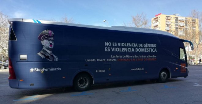 La Fiscalía de Barcelona ordena inmovilizar el autobús de Hazte Oír