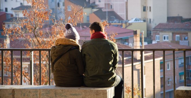 Fingir emociones en el trabajo afecta a la salud y a la pareja