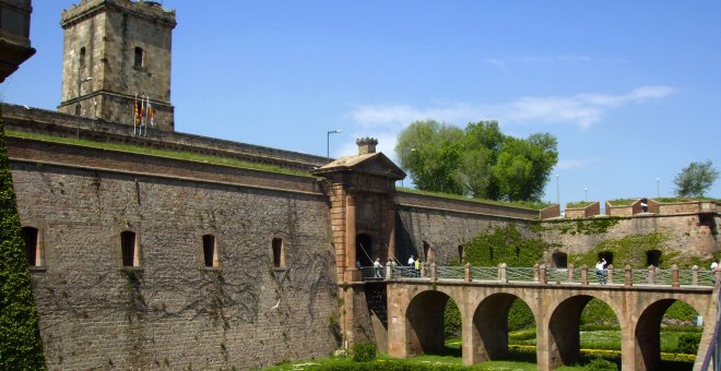 L'Ajuntament de Barcelona aconsegueix expulsar una entitat que feia misses franquistes al Castell de Montjuïc