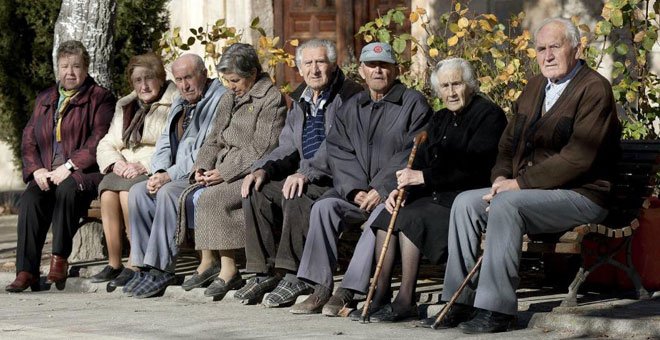 Cuatro de cada diez personas mayores de 65 años se sienten solas
