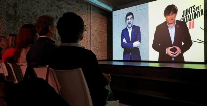 Puigdemont i Sànchez apel·len a mantenir l'"esperit de l'1-O" en el seu retrobament després de més de 500 dies