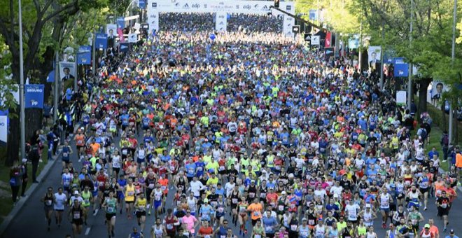 Atendidos 130 corredores en la maratón de Madrid, entre ellos uno grave al sufrir un infarto y 18 trasladados a hospitales
