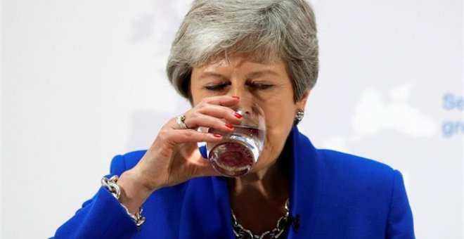 Theresa May presentará su dimisión este viernes, según 'The Times'