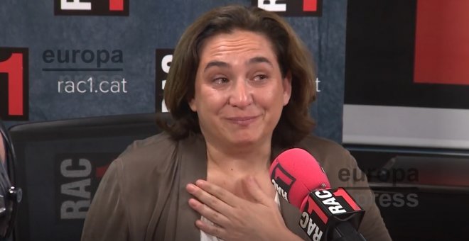 Colau admite entre lágrimas que se ha planteado dejar la política: "Pienso en mis hijos"