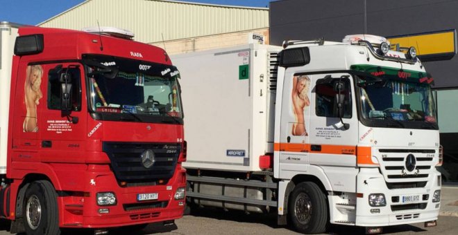 Un juez ordena a una empresa eliminar la imagen de una mujer desnuda de sus camiones