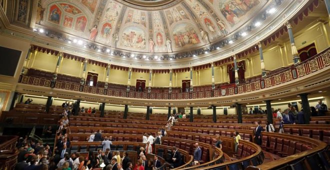 Diputados y senadores acuerdan congelarse los sueldos en los presupuestos de ambas Cámaras para 2021