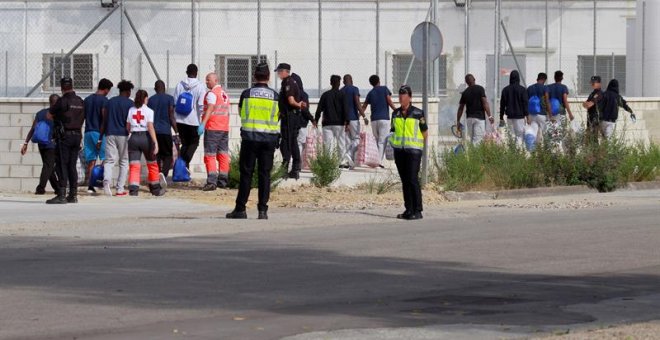 Andalucía, Catalunya y Castilla-La Mancha ya acogen a los 15 inmigrantes del Open Arms