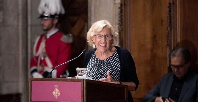 Carmena demana diàleg i Colau reclama "retorn a la política", al pregó de la Mercè