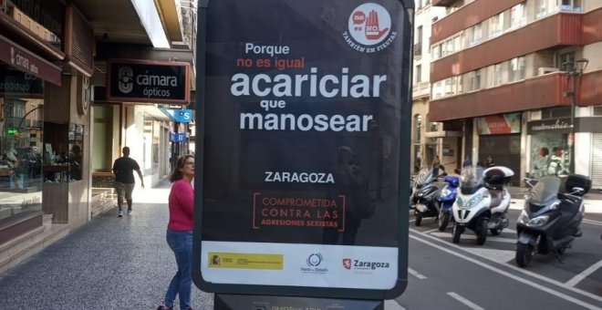 La izquierda fuerza al Ayuntamiento de PP y Cs en Zaragoza a retirar su versión del 'No es no'