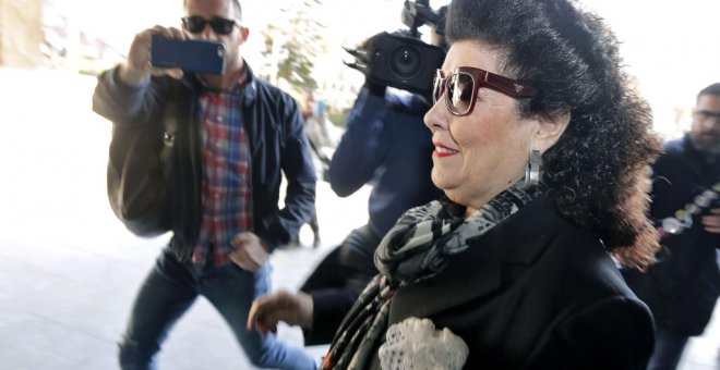 La exdirectora del IVAM reconoce que favoreció a su hijo con dinero público