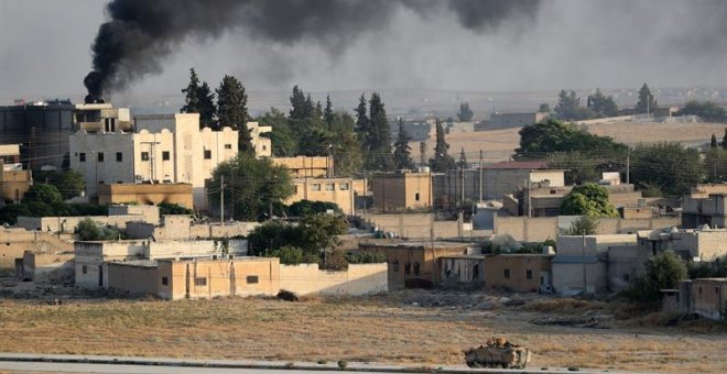 El Ejército sirio se despliega frente a las tropas turcas