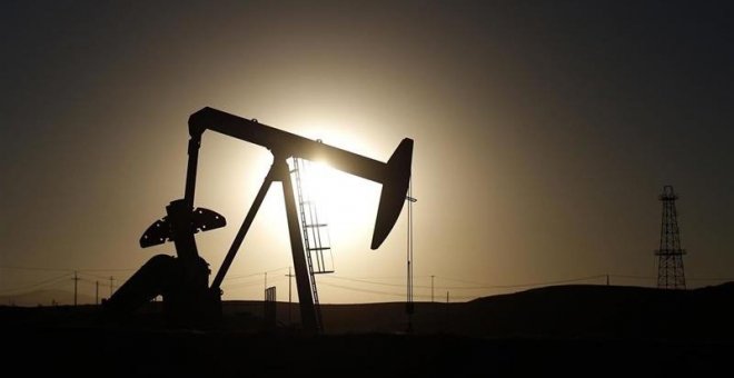 El precio del barril de petróleo se dispara por encima de 70 dólares tras la respuesta de Irán